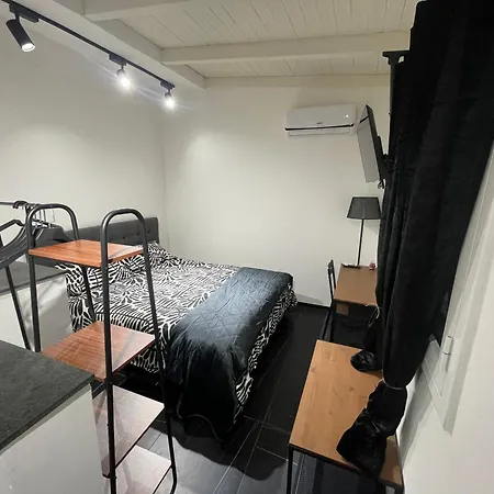 Apartment Indipendent House 29r